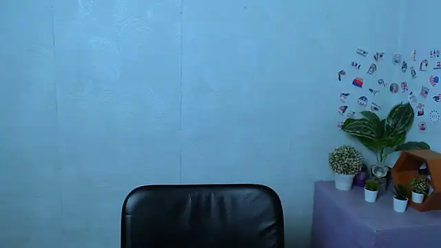 Snapshot of ValeriaHeart_ chatting on 1, 3, 2026 ValeriaHeart online show from 1, 3, 2026