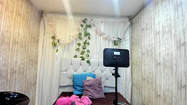 Snapshot of Rachel_new20 chatting on 14, 5, 2026 Rachel new20 online show from 14, 5, 2026