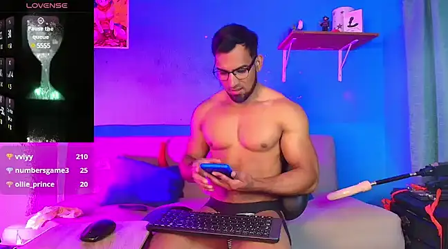 Snapshot of Maxxi_Brown chatting on 17, 2, 2025 Maxxi Brown online show from 17, 2, 2025