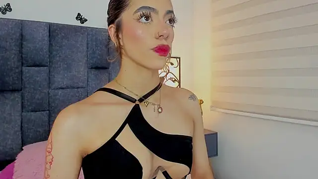 Snapshot of Violetta_Ficher chatting on 20, 4, 2026 Violetta Ficher online show from 20, 4, 2026