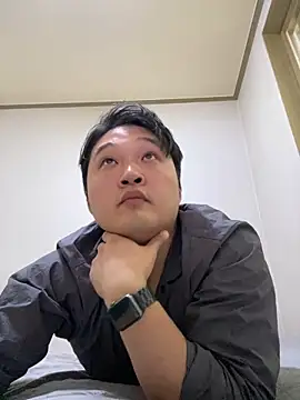 Snapshot of offwhite777 chatting on 16, 2, 2025 offwhite777 online show from 16, 2, 2025