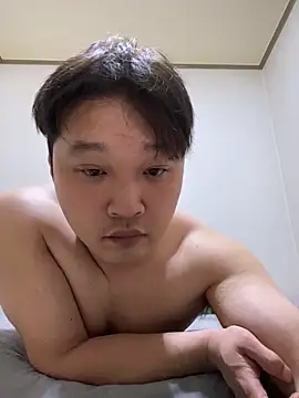 Snapshot of offwhite777 chatting on 23, 2, 2025 offwhite777 online show from 23, 2, 2025