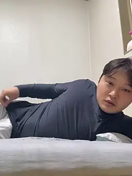 Snapshot of offwhite777 chatting on 16, 3, 2025 offwhite777 online show from 16, 3, 2025