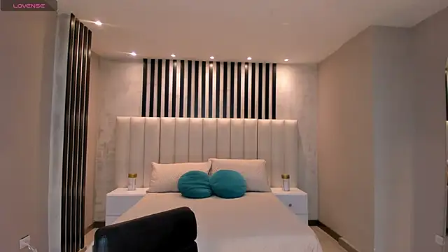 BeccaBaxter online show from 19, 2, 2025