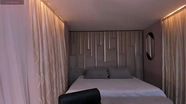 BeccaBaxter online show from 28, 2, 2025