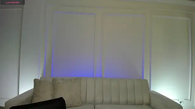 Snapshot of BeccaBaxter chatting on 12, 5, 2026 BeccaBaxter online show from 12, 5, 2026