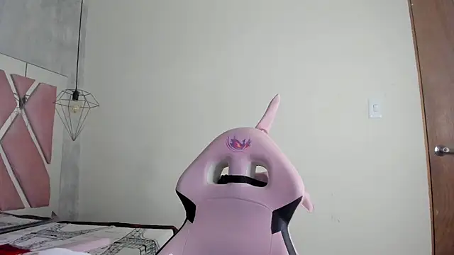 Raichell  online show from 20, 3, 2025