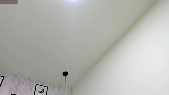 Raichell  online show from 7, 4, 2026