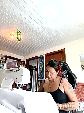 Snapshot of Pantaneirasexy chatting on 10, 10, 2025 Pantaneirasexy online show from 10, 10, 2025