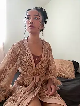 leahaltomm online show from 4, 2, 2026