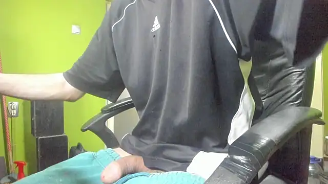 BigCumShoot online show from 9, 4, 2026