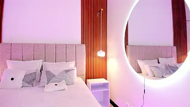 khloe-sweet online show from 25, 10, 2025