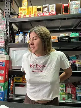 Andrea18 blonde online show from 9, 1, 2026