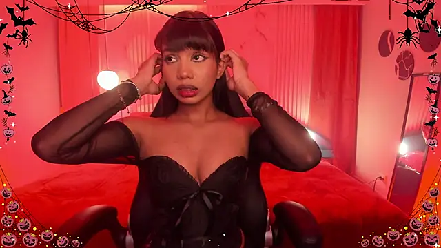 Gigi Strawberry online show from 31, 10, 2025