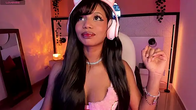 Gigi Strawberry online show from 13, 6, 2026