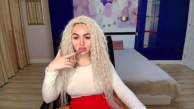 MissisCaty online show from 12, 11, 2025