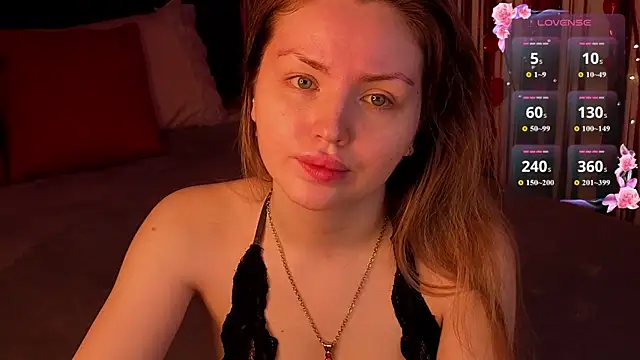 Snapshot of Lora_Rosee chatting on 26, 6, 2026 Lora Rosee online show from 26, 6, 2026