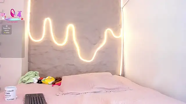 Snapshot of Gretta_Diaz chatting on 14, 2, 2026 Gretta Diaz online show from 14, 2, 2026