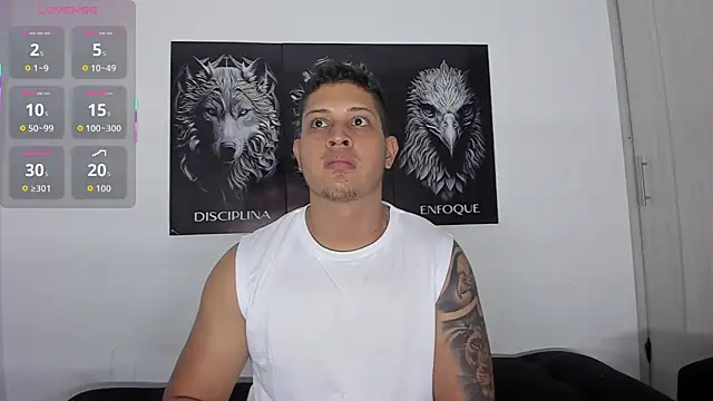 Snapshot of JohanSmith chatting on 19, 9, 2025 JohanSmith online show from 19, 9, 2025