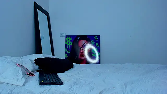 Snapshot of andrea_cherryy chatting on 29, 10, 2025 andrea cherryy online show from 29, 10, 2025