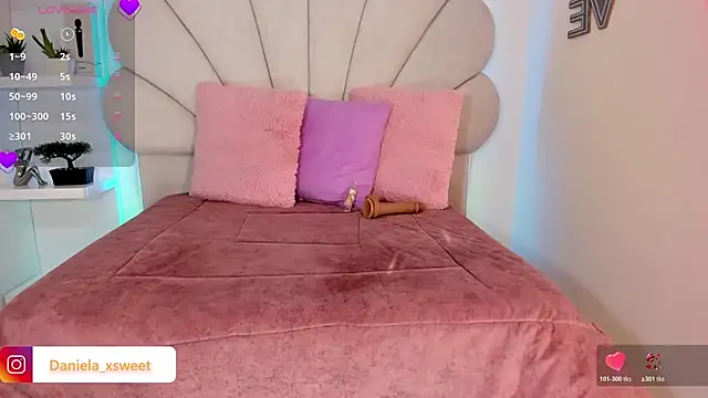 Danielaangelina online show from 7, 4, 2026