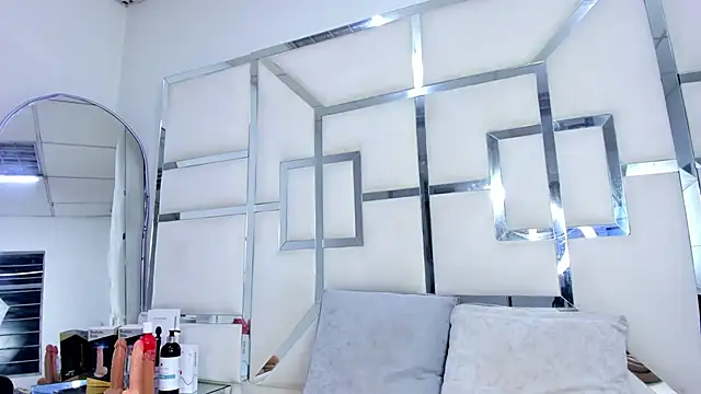 ZoeWan69 online show from 23, 10, 2025