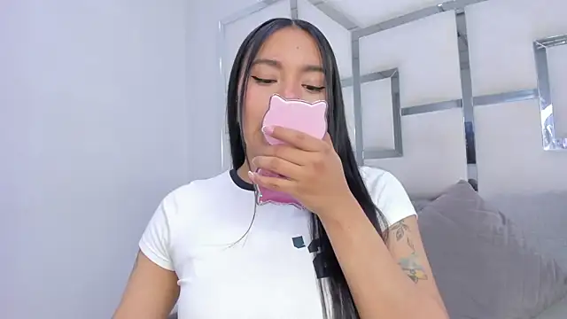 ZoeWan69 online show from 20, 12, 2025