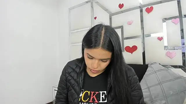 Snapshot of ZoeWan69 chatting on 14, 2, 2026 ZoeWan69 online show from 14, 2, 2026