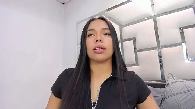 Snapshot of ZoeWan69 chatting on 25, 2, 2026 ZoeWan69 online show from 25, 2, 2026