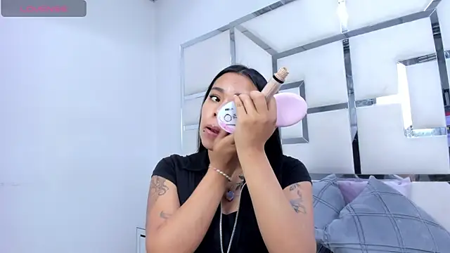 Snapshot of ZoeWan69 chatting on 7, 3, 2026 ZoeWan69 online show from 7, 3, 2026