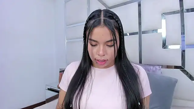 Snapshot of ZoeWan69 chatting on 6, 4, 2026 ZoeWan69 online show from 6, 4, 2026