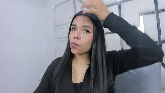 Snapshot of ZoeWan69 chatting on 16, 4, 2026 ZoeWan69 online show from 16, 4, 2026