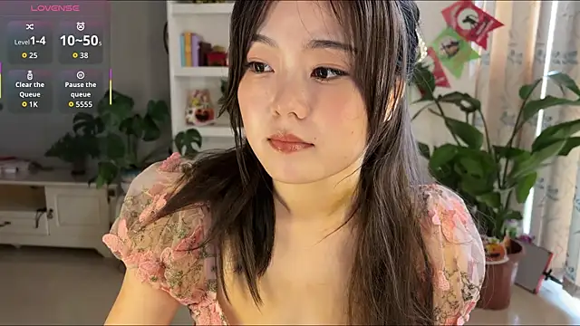 nanaliu6 online show from 31, 10, 2025