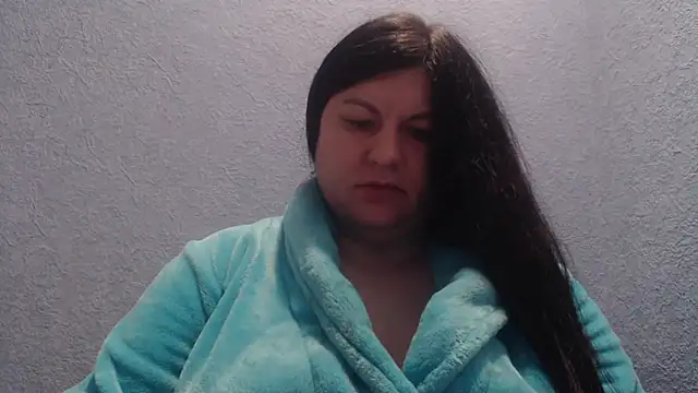 KiraSwee online show from 3, 2, 2026