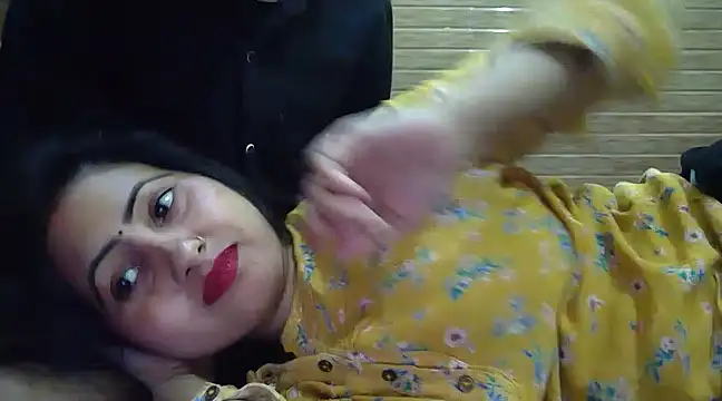 Queen Couple online show from 14, 2, 2025