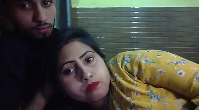 Queen Couple online show from 15, 2, 2025