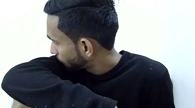 Queen Couple online show from 22, 2, 2025