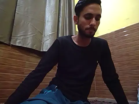 Queen Couple online show from 2, 3, 2025