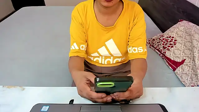 Queen Couple online show from 19, 9, 2025