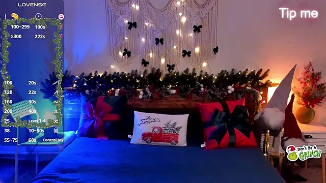 Snapshot of Maria_Moonlight chatting on 17, 12, 2025 Maria Moonlight online show from 17, 12, 2025