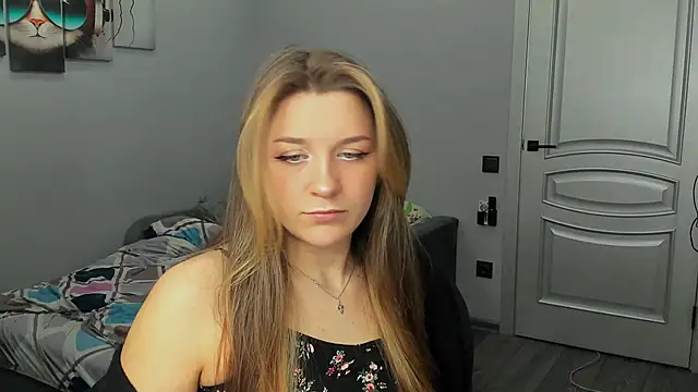 MollyMi0 online show from 6, 2, 2025