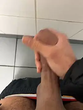 amialiii online show from 13, 2, 2025