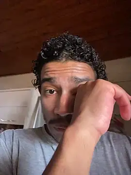 Mineirinho043 online show from 16, 9, 2025