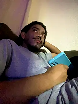 Mineirinho043 online show from 9, 11, 2025