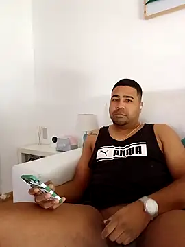 Snapshot of xhoco14 chatting on 6, 3, 2025 xhoco14 online show from 6, 3, 2025