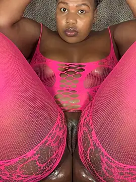 Cuddle Bear online show from 22, 12, 2025