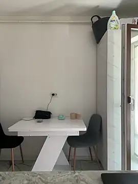 Snapshot of Celine_Roxelle chatting on 11, 5, 2026 Celine Roxelle online show from 11, 5, 2026