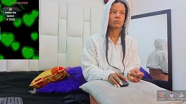 Snapshot of dafnnelewis chatting on 2, 5, 2026 dafnnelewis online show from 2, 5, 2026