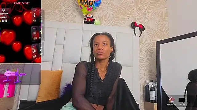 Snapshot of dafnnelewis chatting on 13, 5, 2026 dafnnelewis online show from 13, 5, 2026