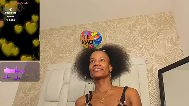 Snapshot of dafnnelewis chatting on 2, 6, 2026 dafnnelewis online show from 2, 6, 2026